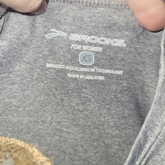 Brooks Run tshirt - Picture 4 of 6